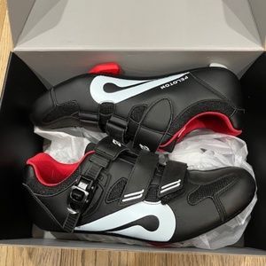Peleton Cycling Shoes Size 46 (12)